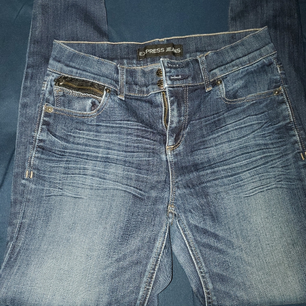 Mid Rise Skinny Jeans - Picture 2 of 3